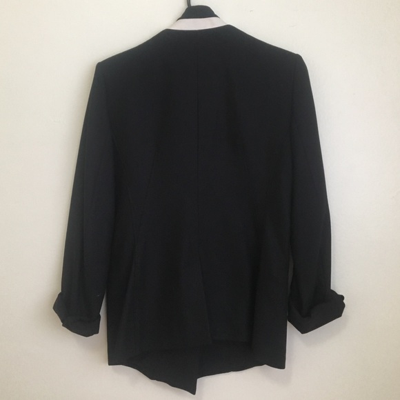 Single button blazer with white leather detail - Picture 6 of 8